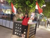 عبير صبري ترتدى تيشيرت منتخب مصر.. وتتابع  اللقاء عبر تايم سبورت 