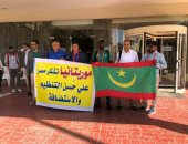 مشاهد من الجولة الأولى فى كان 2019.. لافتات الشكر تجتاح المدرجات.. مظهر حضارى للجماهير العربية.. معلول وساسى يشعلان مباراة تونس وأنجولا.. استبعاد لاعب الكاميرون بسبب أزمة القلب.. ورؤساء الدول يؤازرون منتخباتهم