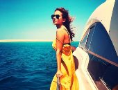 قبل عرض "الفيل الأزرق 2".. نيللى كريم تستجم فى الغردقة