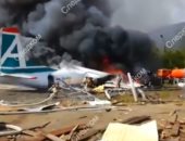 فيديو.. لحظة اشتعال النيران فى طائرة روسية بعد هبوط اضطرارى