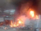 "المعمل الجنائى" يفحص أثار حريق معرض شارع العريش والنيابة تطلب تقرير  بالخسائر