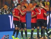 لماذا ذهب طارق حامد للاحتفال مع تريزيجيه بهدف محمد صلاح فى الكونغو؟