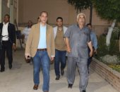 صور.. محافظ سوهاج يتفقد مقر مجلس المدينة.. يوجه برفع الإشغالات والرقابة على الأسواق