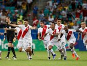 فيديو.. بيرو تتلاعب بتشيلي وتحرز الهدف الثالث في كوبا أمريكا 