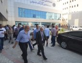 محافظ بورسعيد يواصل جولاته المكثفة على مستشفيات التأمين الصحى الشامل 