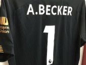 بيكر وتشامبرلين بقميص جديد مع ليفربول فى الموسم الجديد 