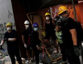 متظاهرون يقتحمون مبنى المجلس التشريعي في ذكرى تسليم هونج كونج للصين