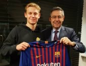 برشلونة يكشف الموعد الرسمى لتقديم دى يونج