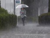 مصرع سيدة تونسية صعقا بالكهرباء بعد هطول أمطار غزيرة تحولت لسيول