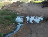 شكوى من انتشار مياه الصرف الصحى بقرية "دخميس" بمركز المحلة