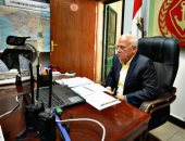 صور.. محافظ بورسعيد يؤكد لرئيس الوزراء تشديد الرقابة على محطات الوقود والمواقف