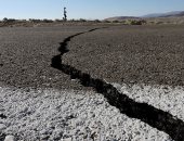 دمار وشقوق وتصدعات بسبب زلزال بقوة 6.6 درجة ضرب ولاية كاليفورنيا الأمريكية
