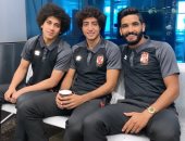 صالح جمعة ينشر صورة مع هانى ومارسيلو بمطار القاهرة قبل السفر لإسبانيا