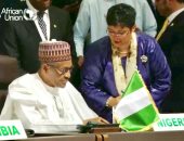 صور.. مراسم توقيع رئيسا دولتى نيجيريا وبنين على اتفاقية التجارة الحرة