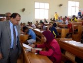 رئيس جامعة بنى سويف يتفقد اختبارات القدرات والكشف الطبى بكلية التربية الرياضية