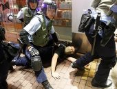 اشتباكات بين الشرطة والمتظاهرين واعتقال 6 فى احتجاجات هونج كونج