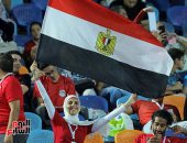 صور.. الجماهير المصرية تؤازر نسور نيجيريا أمام جنوب أفريقيا