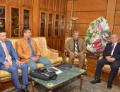 صور .. رئيس جامعة أسيوط يستقبل رئيس هيئة تنمية الصعيد