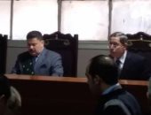 أشهر طبيب مخ وأعصاب فى كفر الشيخ "طلع فالصو".. الأهالى يكشفون: استغل تشابه اسمه مع طبيب بالدقهلية.. المتهم اختار جهة عمله بمستشفيات جامعة القاهرة والقصر العينى لإحكام عملية النصب.. وكتابة روشتة خطأ سبب سقوطه