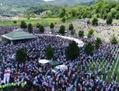 شاهد.. احتشاد الآلاف فى مدينة سريبرينيتسا تخليدًا لمذبحة البوسنة