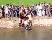 انتشال جثمان غريقين بكفر الشيخ