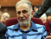 محاكمة عمدة طهران تفجر مفاجأة.. طلقات سلاح  وأزرار قميص رجالى بمسرح الجريمة