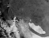 صور .. الأقمار الصناعية تكشف عن تحرك أكبر الجبال الجليدية فى العالم 
