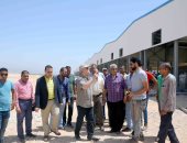 فيديو وصور.. محافظ الأقصر يتابع المشروعات الخدمية والصناعية والتنموية بـ 5 مدن مختلفة