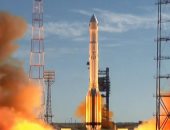 يحمل مرصد فضائى متطور.. لحظة إطلاق صاروخ روسى من قاعدة بايكونور