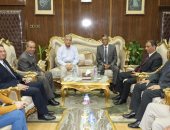 محافظ المنوفية يستقبل رئيس مركز المعلومات ودعم اتخاذ القرار بمجلس الوزراء