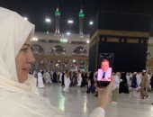 رانيا فريد شوقى تؤدى العمرة لوالدها أثناء تواجدها فى السعودية