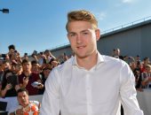 يوفنتوس يتعاقد مع دى ليخت نجم أياكس رسمياً