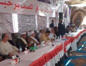 أمن الجيزة يشرف على جلسة صلح بين 3 عائلات بعد مقتل طالب فى الصف