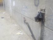 كابل كهرباء مكشوف بوسط أحد شوارع الخصوص بالقليوبية