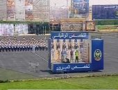 خريجو الشرطة يؤدون عروضا بالكلاب البوليسية للكشف عن المتفجرات