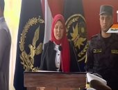 ابنة الشهد عاطف الإسلامبولى تبكى خلال كلمتها فى حفل تخرج كلية الشرطة