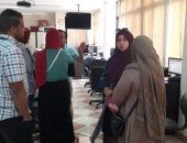 توافد الطلاب على معامل التنسيق الإلكترونى فى عين شمس