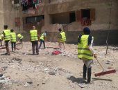 صور ..توزيع أدوات نظافة خلال مبادرة "عيشة نضيفة" بالسلام ثان بالقاهرة