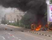 شاهد.. النيران تلتهم مبنى خلال احتجاجات الحركة الإسلامية فى نيجيريا