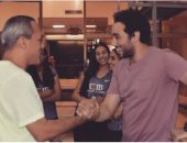 رامى عاشور يؤازر منتخب الاسكواش قبل السفر إلى ماليزيا للمشاركة ببطولة العالم.. صور