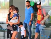 ميسى يعود إلى برشلونة بعد نهاية عطلته الصيفية.. فيديو وصور 