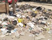 قارئ يشكو من انتشار القمامة والأوبئة بمنشية التحرير