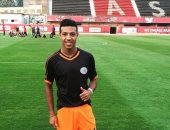 صور.. إسلام جابر من مدرجات الأهلى إلى لاعب فى الزمالك