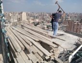 صور .. إيقاف بناء 3 عقارات مخالفة والتحفظ على مواد البناء وسط الإسكندرية 