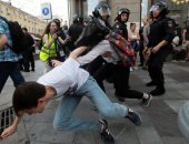 الشرطة الروسية تعتقل العشرات خلال مظاهرة على استبعاد المعارضة من الانتخابات