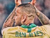 ألفيس يعرض نفسه على أندية العالم عبر إنستجرام بعد نهاية عقد سان جيرمان