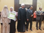 صور.. محافظ شمال سيناء يكرم أوئل الثانوية والإعدادية