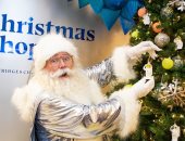 قبلها بـ5 شهور.. افتتاح متجر لهدايا الكريسماس فى شهر يوليو يلفت الأنظار