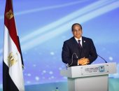 الرئيس السيسى بمؤتمر الشباب: الأجهزة الأمنية دائما تقف فى صف الرأى العام.. ورد الفعل الشعبى تسبب فى تأخير الإصلاح الاقتصادى بمصر 40 عاما.. والدولة اتخذت العديد من الإجراءات فى الأشهر الماضية لحل مشكلة الوقود