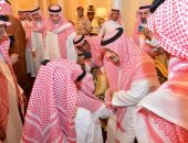 أبناء الأمير بندر بن عبدالعزيز يستقبلون المعزين فى وفاة والدهم 